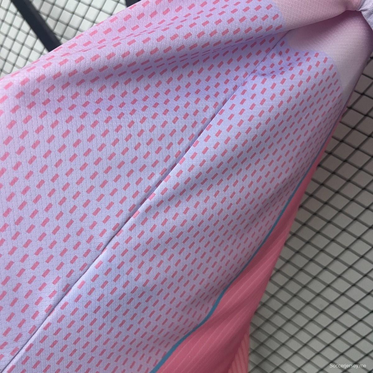 25/26 قميص برشلونة الوردي الخاص 25/26