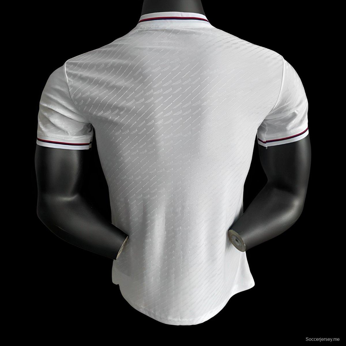 نسخة اللاعب 25/26 قميص الذكرى السنوية لأولمبيك ليون 25/26 أولمبيك ليون الأبيض