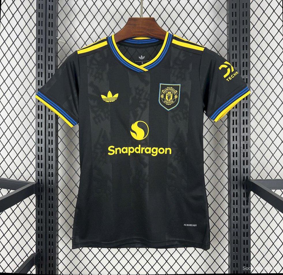 2025/25/26 قميص مانشستر يونايتد الثالث للنساء