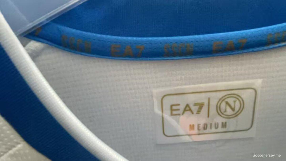 25/26 قميص نابولي الأبيض قبل المباراة