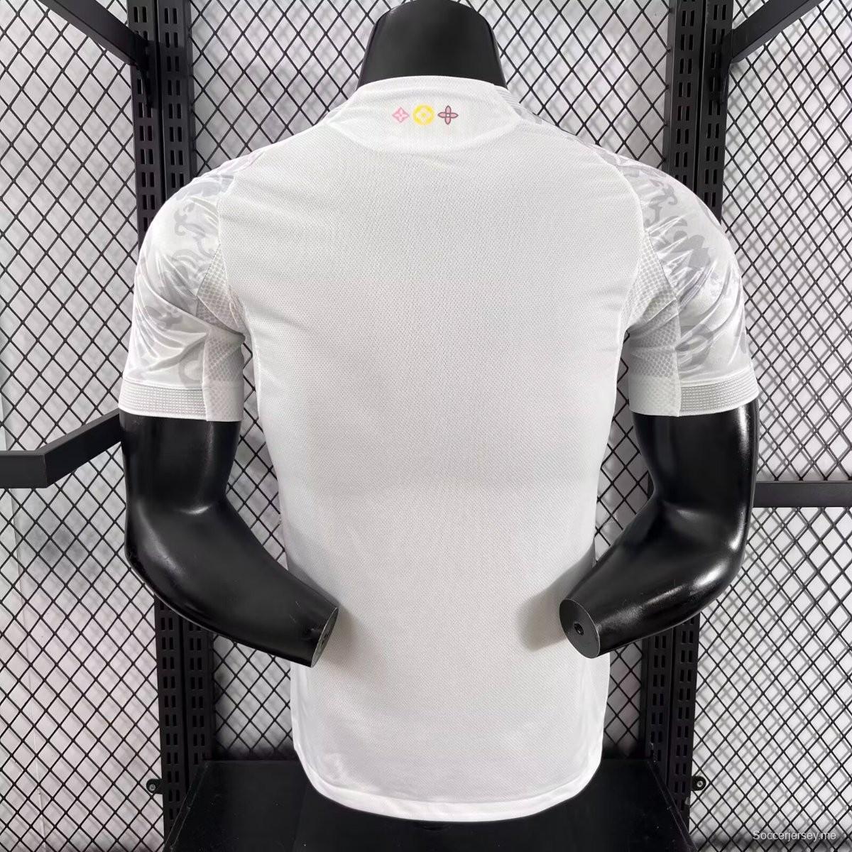 إصدار اللاعب 25/26 قميص ريال مدريد × لويس فويتون الخاص 25/26