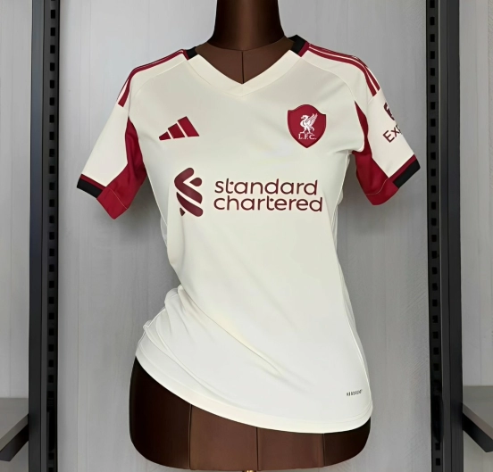 25/26 قميص ليفربول للسيدات خارج الملعب