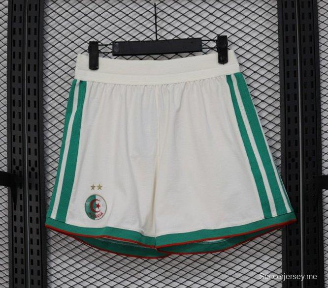 2026 نسخة اللاعبين الجزائر أبيض مع شريط جانبي أخضر شورت