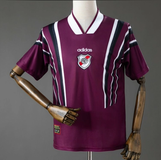 قميص ريفر بليت الثالث الكلاسيكي لموسم 96/97