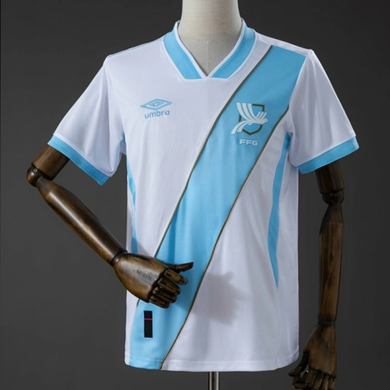 قميص غواتيمالا للعب على أرضها لعام 2026