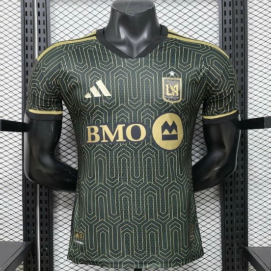 قميص لاعب نسخة 2026، قميص لوس أنجلوس إف إيه سي (LAFC) للعب على أرضه باللون الأسود مع لمسات ذهبية