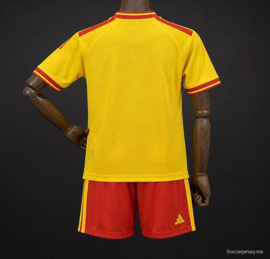 قميص فريق RC Lens للمباريات على أرضه للموسم 2026/27، أصفر مع شريط أحمر